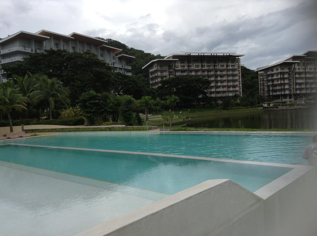 Pico Beach Front Condo Nasugbu Eksteriør billede