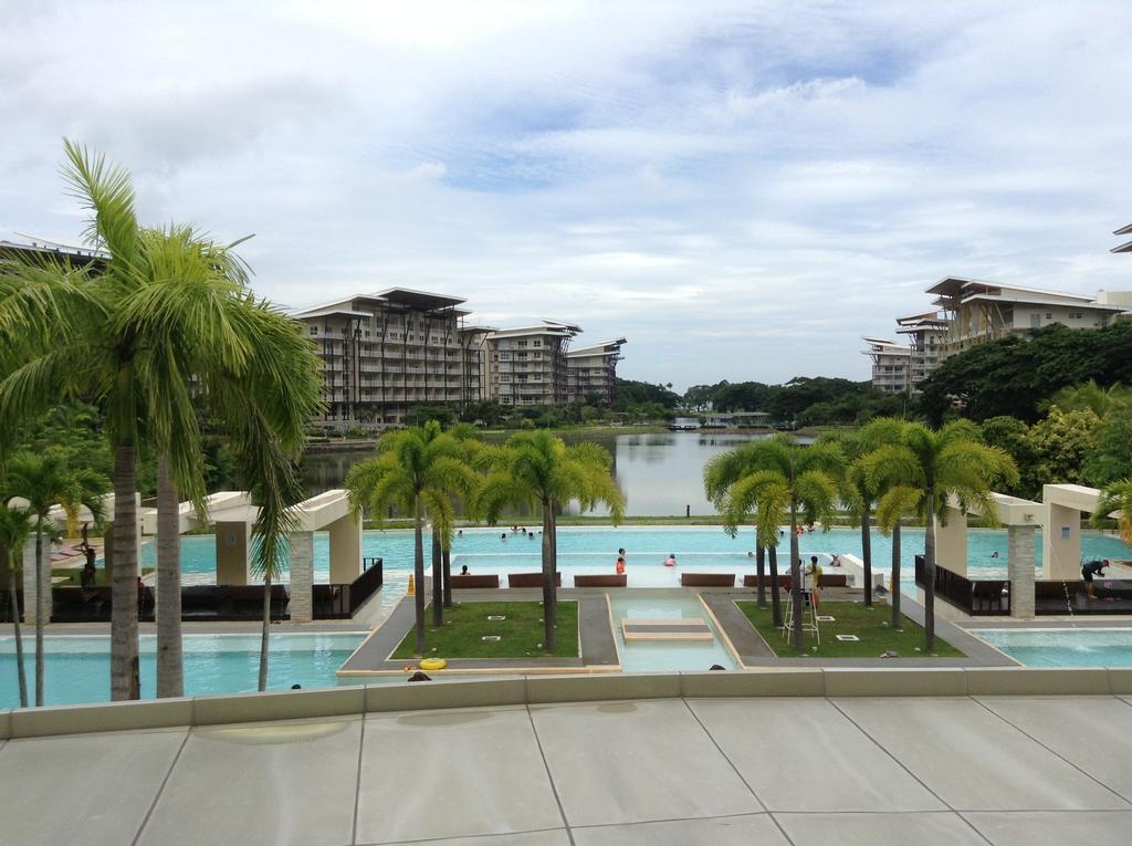 Pico Beach Front Condo Nasugbu Eksteriør billede